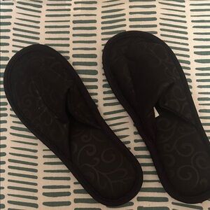 NWOT Black Women's Spa Slides